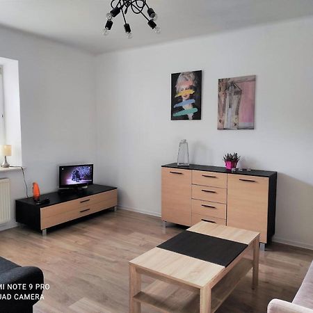 Studio Skarzyko Kamienna Apartment สการ์ชิสโก-กาเมียนนา ภายนอก รูปภาพ